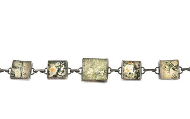 An early 20th century silver Scottish moss agate bracelet.
