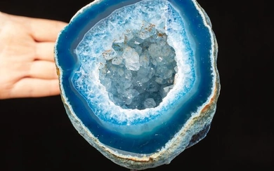 Blue Agate Geode "Stripped" Geode with crystals - 185×128×90 mm - 1637 g