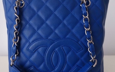 Chanel - Shopping PST Handbag