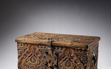 Coffre en bois sculpté, Maroc, XVIIIe siècle