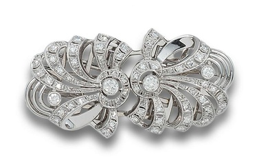 DOUBLE CLIP PIN IN WHITE GOLD AND DIAMONDS