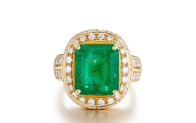 Emerald and Diamond Ring | 7.52克拉「哥倫比亞」祖母綠 配 鑽石 戒指