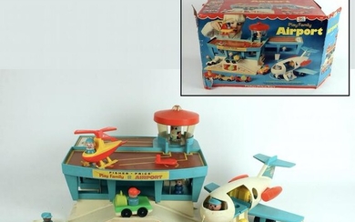 FISHER PRICE PLAY FAMILY AIRPORT IN BOX 1972