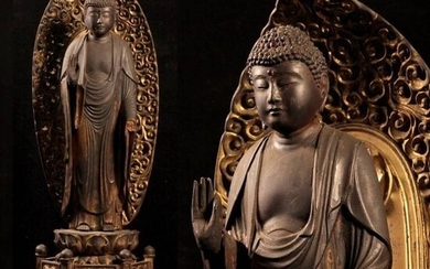 Figure - Gilt, Lacquer, Wood - Very large and impressive Buddha Amida Nyorai figure - Japan - Early Edo period
