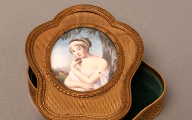 Fine boîte du XIXème siècle en laiton ciselé garnie d’un portrait miniature - Longueur :...