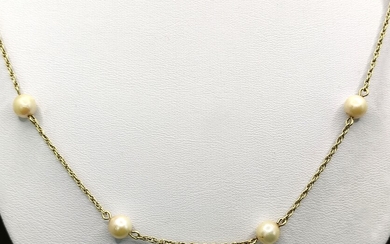 Fine cord necklace with small pearls (diameter approx. 6mm), chain 585/14K yellow gold, spring ring