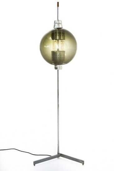 Floor lamp in chrome-plated brass, glass shade smoked