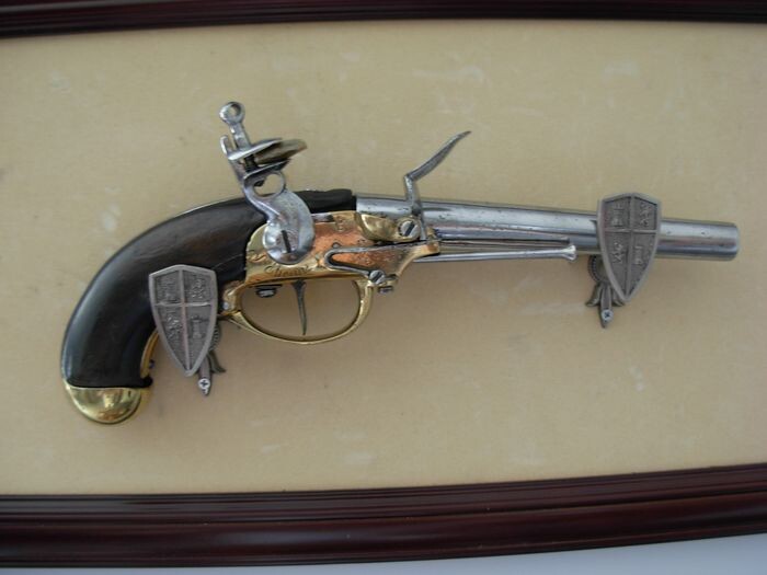 France - 18th century - Cavalry - Flintlock - Pistol - 18mm cal