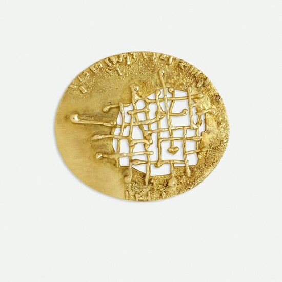 Fridl Blumenthal, Gold brooch