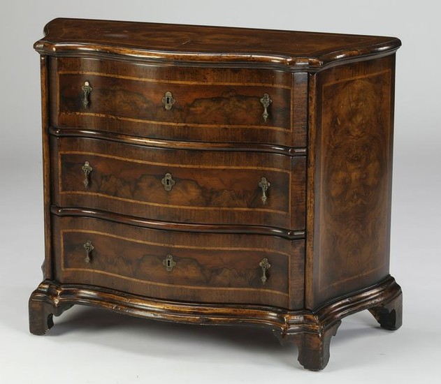 Georgian style mahogany side chest
