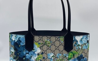 Gucci - GG Blooms Shoulder bag