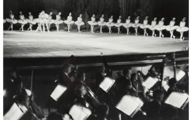 Henri Cartier-Bresson (1908-2004), Swan Lake, Bolshi Theatre, Moscow, USSR (1954)