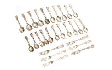 LOT OF ASSORTED SILVER FLATWARE 983g