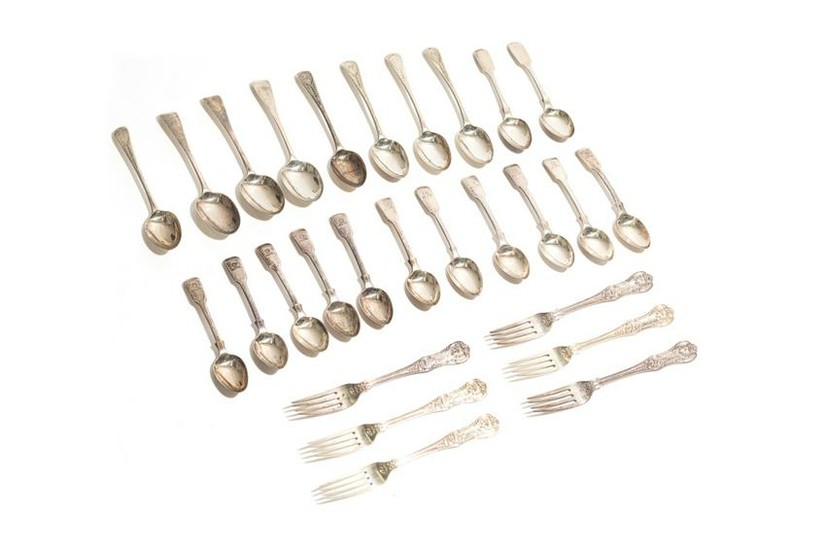 LOT OF ASSORTED SILVER FLATWARE 983g