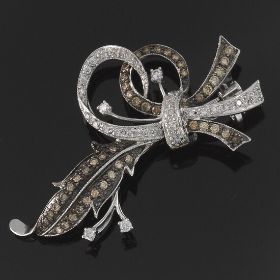 Ladies' Brown and White Diamond Brooch