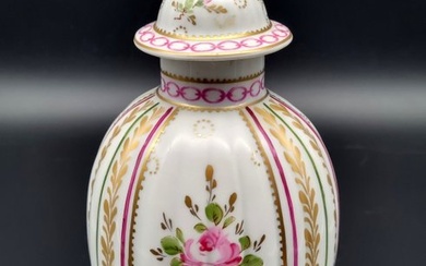 Limoges - Table service - Vase with lid approx. 22cm - Porcelain