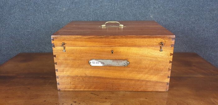 Medical box - Mahogany - Second half 19th century