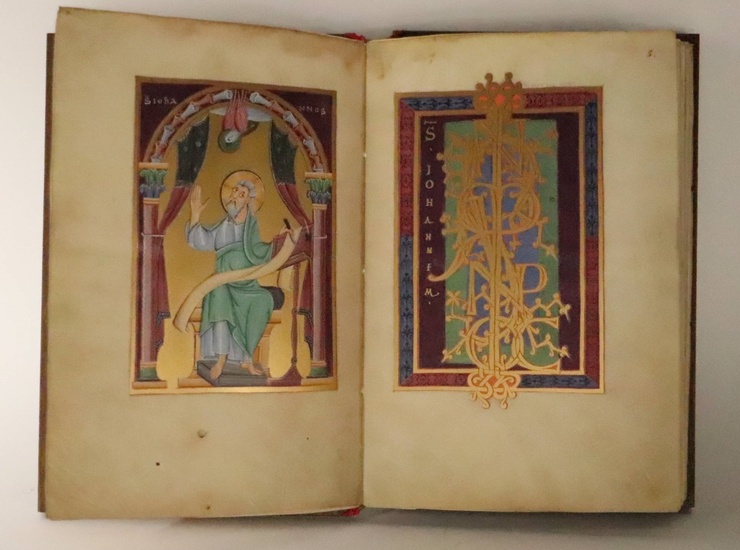 [Medieval manuscripts]. Reichenauer Perikopenbuch. Graz, Akademische Druck u....