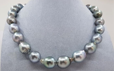 NO RESERVE - LARGE 12x14.8mm Silvery Peacock Baroque Tahitian pearls - Necklace