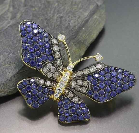 NO RESERVE PRICE - 18 kt. Yellow gold - Brooch, Pendant Exclusive butterfly with the finest sapphires and brilliant cut diamonds