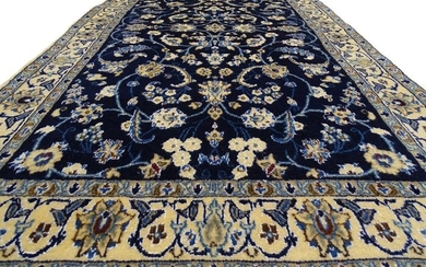 Nain - Carpet with silk - 210 cm - 113 cm