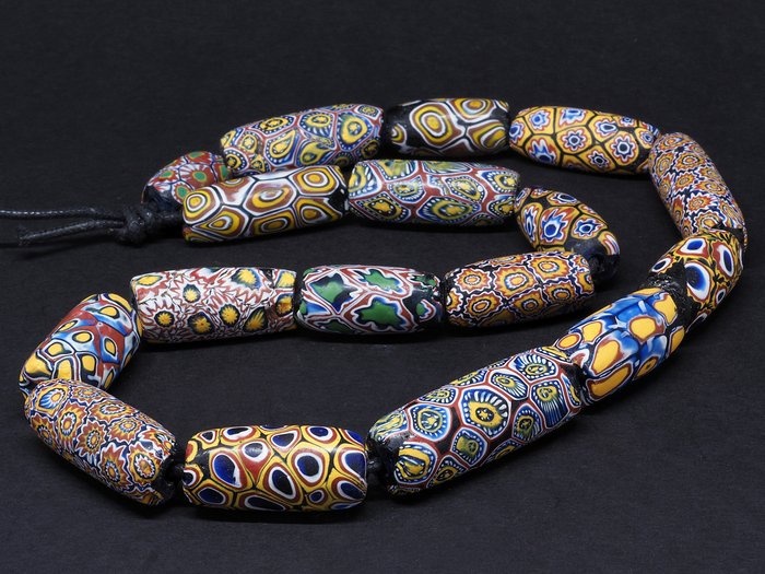 Necklace Venetian millefiori trade beads - 19th-early 20th century - Italy / West Africa