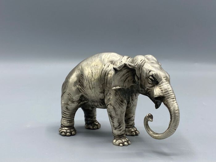 Ornamento d'argento dell'elefante - .800 silver - Italy - Late 20th century