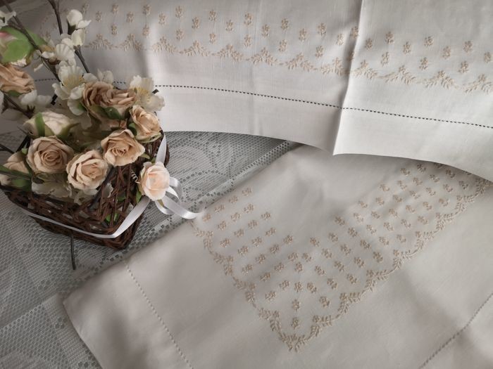 Pure linen sheet embroidery stitch full by hand - Linen - After 2000