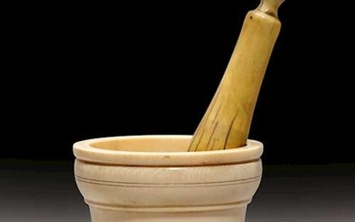 SMALL MORTAR AND PESTLE
