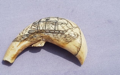 Scrimshaw, sperm whale tooth - marine ivory - First half 19th century
