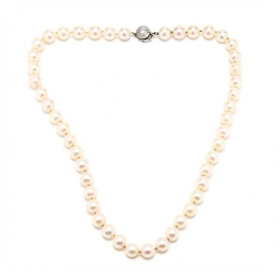 Single Strand Pearl Necklace with White Gold and
