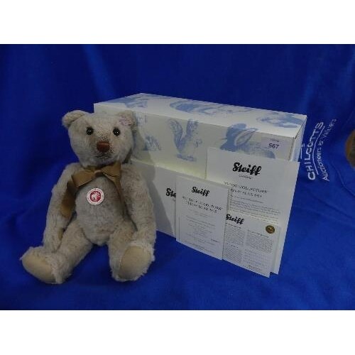 Steiff; 'British Collectors' Teddy Bear 2013', 664434, grey ...