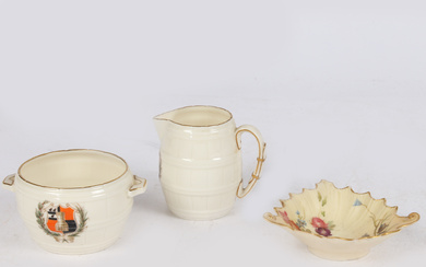 THREE PIECES OF ROYAL WORCESTER PORCELAIN (3).