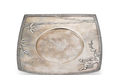 TIFFANY & CO: AN AESTHETIC MOVEMENT AMERICAN STERLING SILVER DISH