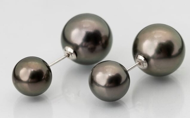 United Pearl - 8.5x11.5mm Round Bright Tahitian Pearls - 18 kt. White gold - Earrings