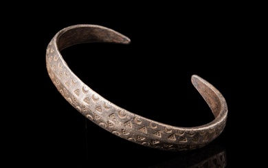VIKING SILVER BRACELET WITH STAMPED DECORATIONS