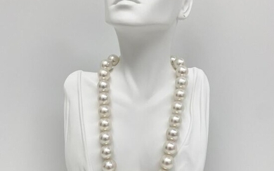 15-18mm South Sea White Round Pearl Necklace with Gold