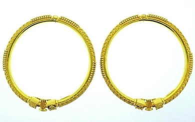 22k Yellow Gold Pair of Engraved Vintage Bangles
