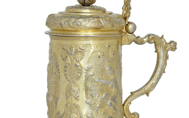 A HUNGARIAN SILVER-GILT TANKARD, MAKER'S MARK ONLY, CK IN A SHAPED CARTOUCHE, ALMOST CERTAINLY FOR CASPAR KREISCH I, BRASSO, CIRCA 1650