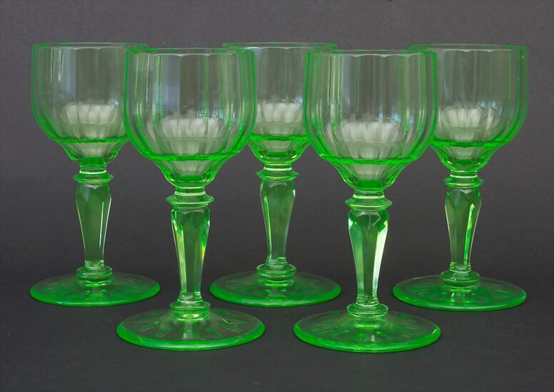 5 Urangläser / 5 uranium glasses, J. & L. Lobmeyr,...