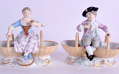 A PAIR OF 19TH CENTURY GERMAN MEISSEN SWEETMEAT DISHES.