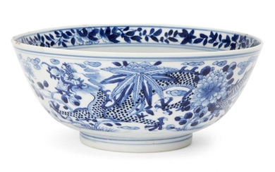 A Chinese porcelain bowl, late 19th century,...