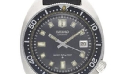 A GENTLEMAN'S STAINLESS STEEL SEIKO 150M AUTOMATIC