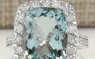 8.82 Carat Aquamarine 14K White Gold Diamond Ring