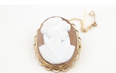 9ct gold vintage carved shell cameo brooch (6.8g)