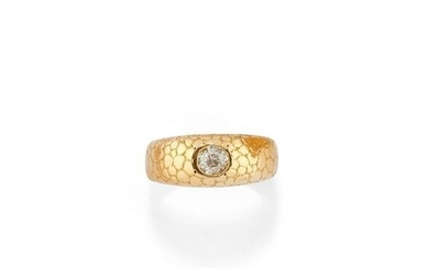 A 18k yellow gold and diamond ring