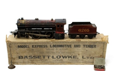 A Bassett-Lowke O Gauge tinplate and live steam 4-4-0 'Model...