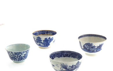 A CHINESE EXPORT BLUE AND WHITE TEA BOWL, QIANLONG.
