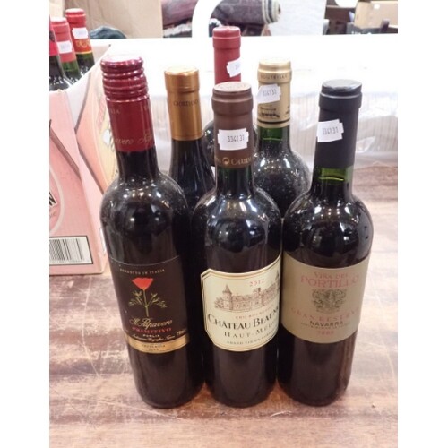 A COLLECTION OF RED WINE