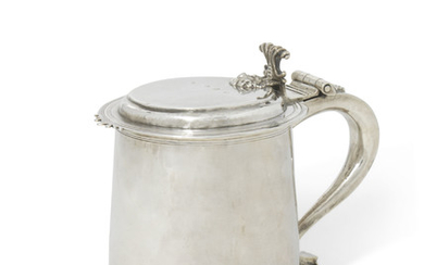 A JAMES II SILVER TANKARD, MAKER'S MARK RC WITH THREE PELLETS ABOVE AND BELOW IN DOTTED CIRCULAR SHIELD PROBABLY FOR ROBERT COOPER, LONDON, 1685